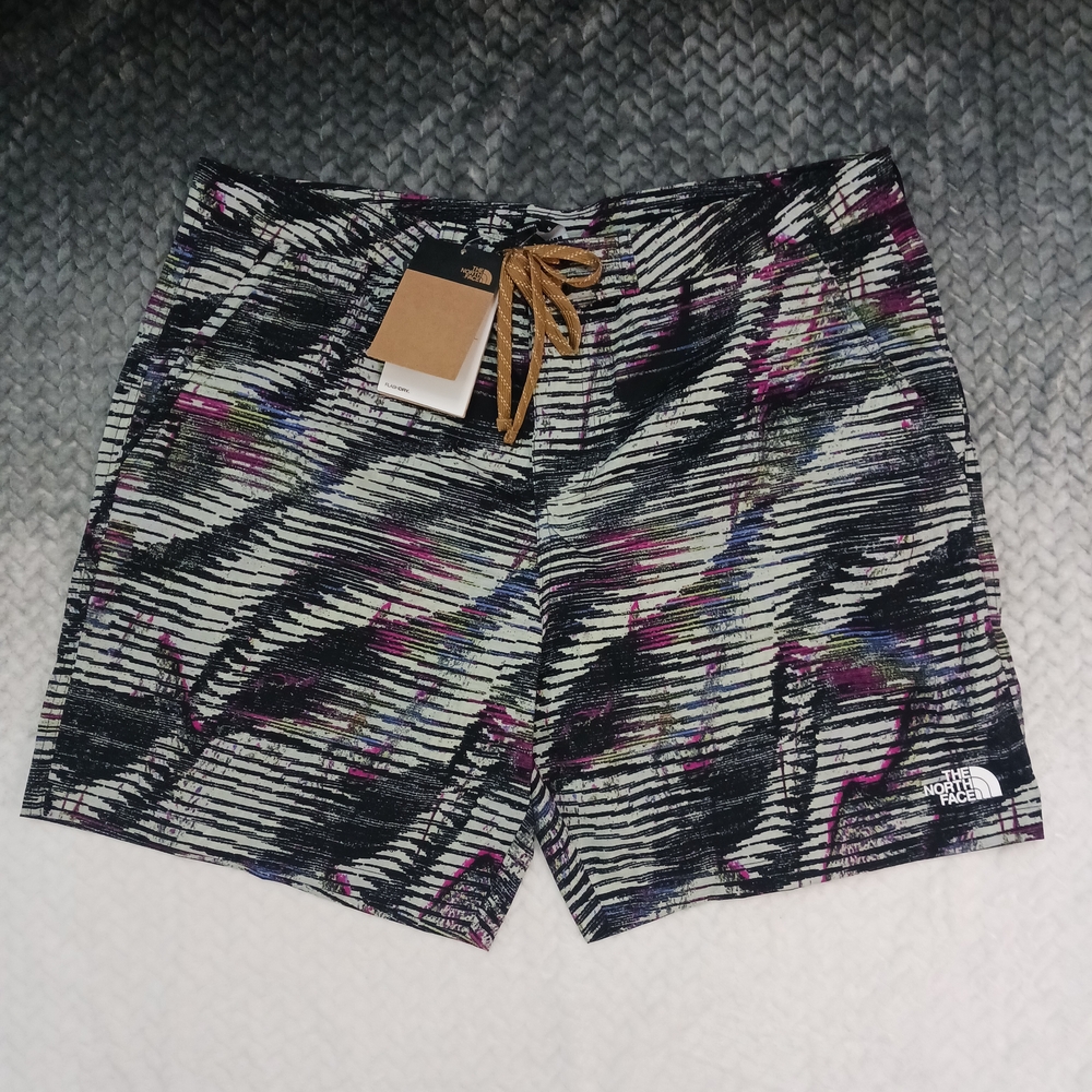 The North Face‎ Men's Multicolor Patterned Athlet… - image 1